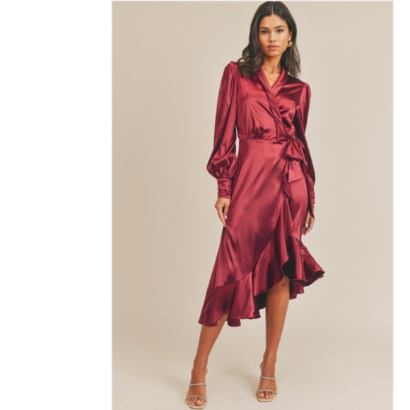 Lush Dresses & Skirts - NWT Lush Ruffled Satin Wrap Dress